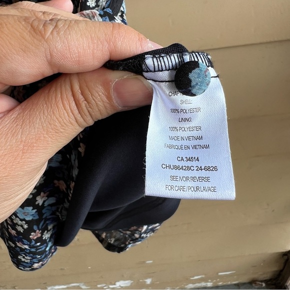 Tamara H. Floral Short Sleeve Blouse - Size 1x - Modest Office Spring - Picture 5 of 6